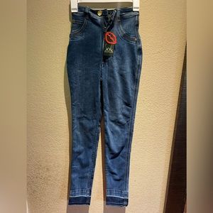 Sol Beauty and Care Push up and Slimming Control High Waist Jeans